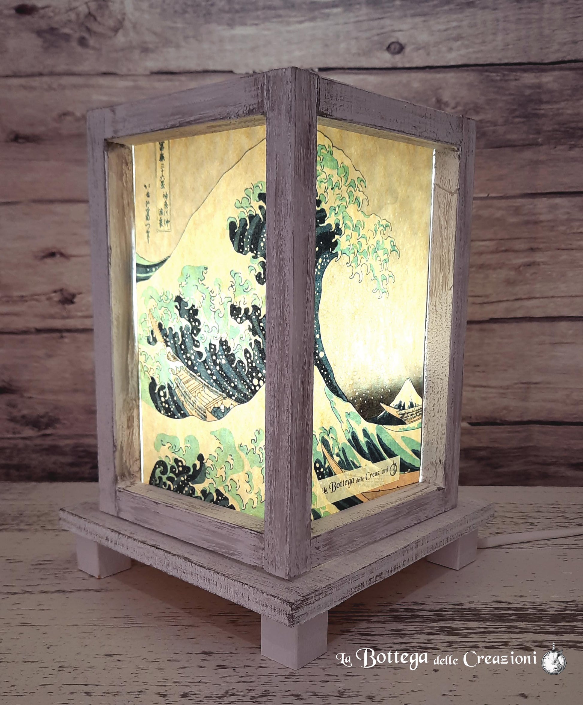 Lampade Elettriche in Legno  "Onda di Kanagawa" La Bottega delle Creazioni